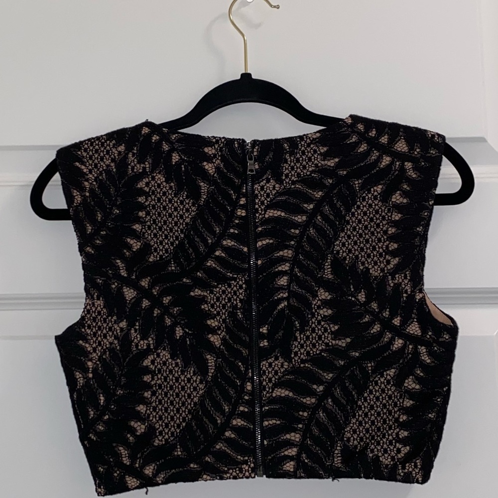 BCBG MAXAZRIA top - Picture 2 of 5